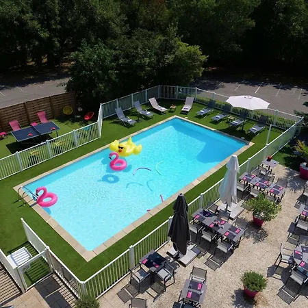 Hotel Mercure Annemasse Porte De Geneve 4*