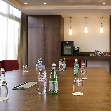 Mercure Annemasse Porte De Geneve Hotel Gaillard