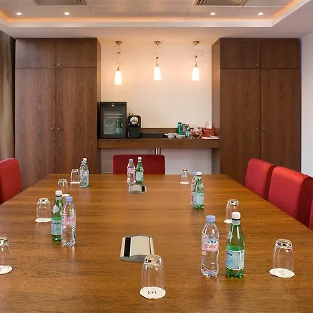 Mercure Annemasse Porte De Geneve 4* Gaillard