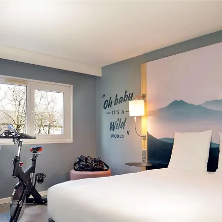 Mercure Annemasse Porte De Geneve Отель 4*