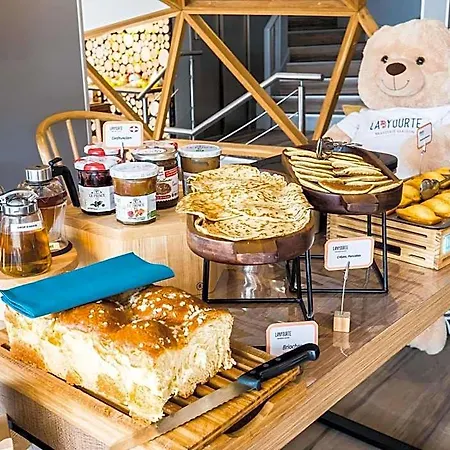 Mercure Annemasse Porte De Geneve Hotel