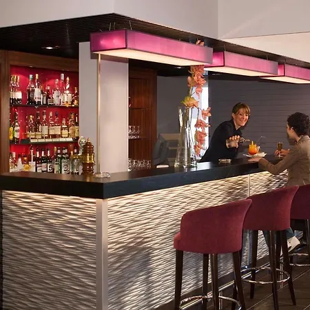 Отель Mercure Annemasse Porte De Geneve