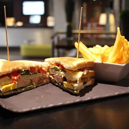 Mercure Annemasse Porte De Geneve Отель